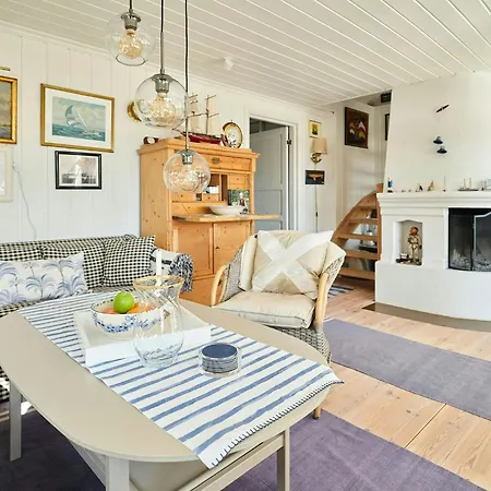 Beachfront Gem With Outdoor Kitchen In Hvaler *
