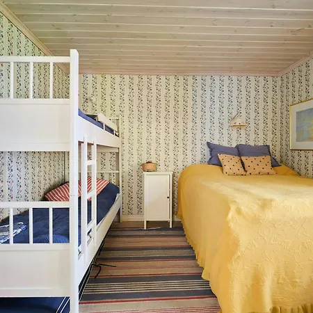 Beachfront Gem With Outdoor Kitchen In Hvaler *