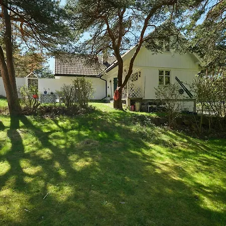Casa vacanze Beachfront Gem With Outdoor Kitchen In Hvaler Skjærhollen