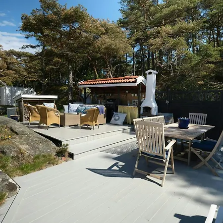Beachfront Gem With Outdoor Kitchen In Hvaler Casa vacanze *